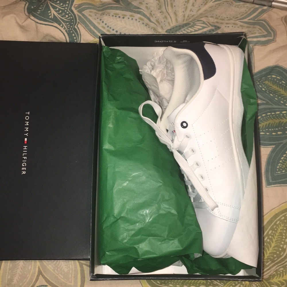 Tommy Hilfiger sneakers